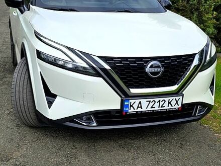 Белый Ниссан Кашкай, объемом двигателя 1.3 л и пробегом 13 тыс. км за 31500 $, фото 1 на Automoto.ua
