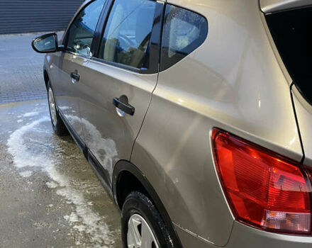 Бежевый Ниссан Кашкай, объемом двигателя 1.5 л и пробегом 328 тыс. км за 7500 $, фото 4 на Automoto.ua