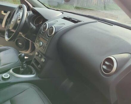 Бежевый Ниссан Кашкай, объемом двигателя 2 л и пробегом 223 тыс. км за 11200 $, фото 33 на Automoto.ua