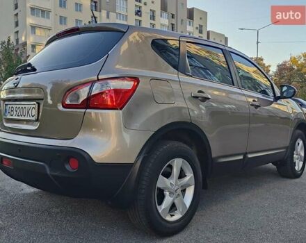 Бежевый Ниссан Кашкай, объемом двигателя 2 л и пробегом 163 тыс. км за 10800 $, фото 6 на Automoto.ua