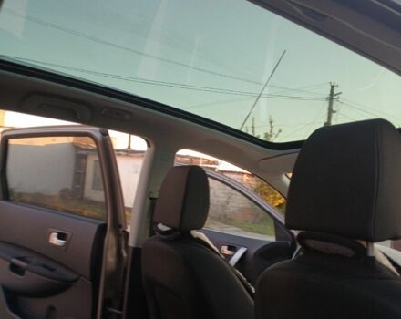 Ніссан Кашкай 2011 у Каменце-Подольском на Automoto.ua Бежевий Ніссан Кашкай, об'ємом двигуна 2 л та пробігом 250 тис. км за 286 $, фото 6 на Automoto.ua