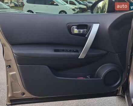 Бежевый Ниссан Кашкай, объемом двигателя 2 л и пробегом 163 тыс. км за 10800 $, фото 27 на Automoto.ua