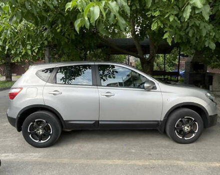 Бежевий Ніссан Кашкай, об'ємом двигуна 1.6 л та пробігом 120 тис. км за 10500 $, фото 4 на Automoto.ua