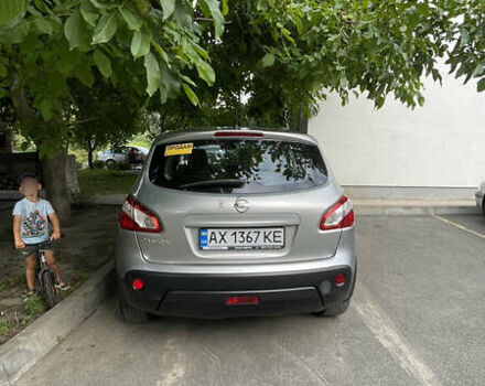 Бежевий Ніссан Кашкай, об'ємом двигуна 1.6 л та пробігом 120 тис. км за 10500 $, фото 1 на Automoto.ua