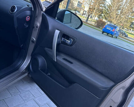 Бежевый Ниссан Кашкай, объемом двигателя 1.6 л и пробегом 190 тыс. км за 12500 $, фото 35 на Automoto.ua