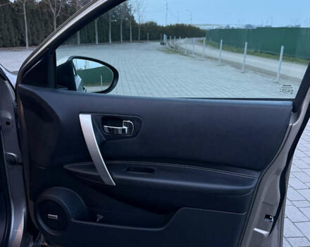 Бежевый Ниссан Кашкай, объемом двигателя 2 л и пробегом 236 тыс. км за 12900 $, фото 62 на Automoto.ua