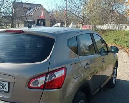 Бежевый Ниссан Кашкай, объемом двигателя 2 л и пробегом 107 тыс. км за 13500 $, фото 2 на Automoto.ua