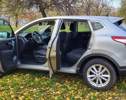Бежевый Ниссан Кашкай, объемом двигателя 1.6 л и пробегом 200 тыс. км за 12850 $, фото 4 на Automoto.ua