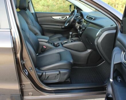 Бежевий Ніссан Кашкай, об'ємом двигуна 1.6 л та пробігом 56 тис. км за 10000 $, фото 9 на Automoto.ua