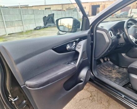 Черный Ниссан Кашкай, объемом двигателя 1.5 л и пробегом 210 тыс. км за 14950 $, фото 14 на Automoto.ua