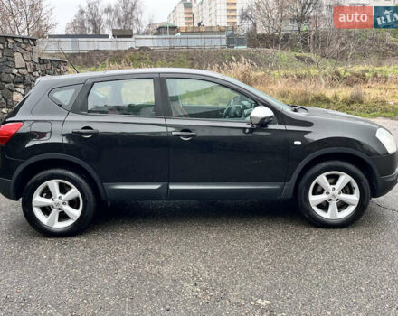 Черный Ниссан Кашкай, объемом двигателя 1.6 л и пробегом 209 тыс. км за 7700 $, фото 18 на Automoto.ua