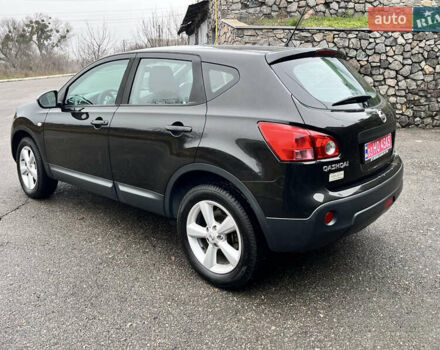 Черный Ниссан Кашкай, объемом двигателя 1.6 л и пробегом 209 тыс. км за 7700 $, фото 12 на Automoto.ua