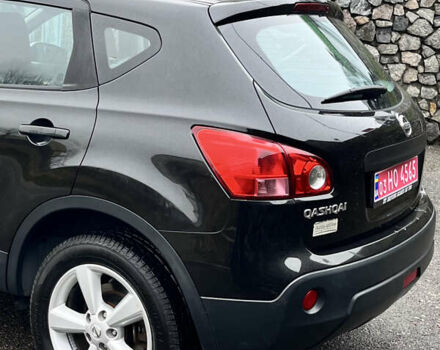 Черный Ниссан Кашкай, объемом двигателя 1.6 л и пробегом 209 тыс. км за 7700 $, фото 14 на Automoto.ua
