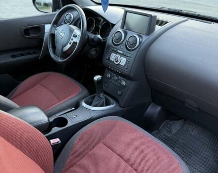 Черный Ниссан Кашкай, объемом двигателя 1.6 л и пробегом 197 тыс. км за 6000 $, фото 12 на Automoto.ua