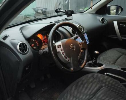 Черный Ниссан Кашкай, объемом двигателя 1.46 л и пробегом 200 тыс. км за 9000 $, фото 7 на Automoto.ua