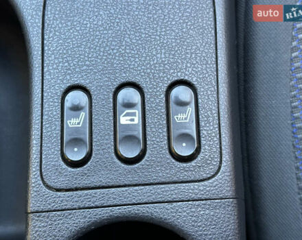 Черный Ниссан Кашкай, объемом двигателя 1.6 л и пробегом 142 тыс. км за 8900 $, фото 18 на Automoto.ua