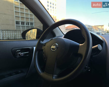 Черный Ниссан Кашкай, объемом двигателя 1.6 л и пробегом 142 тыс. км за 8900 $, фото 20 на Automoto.ua