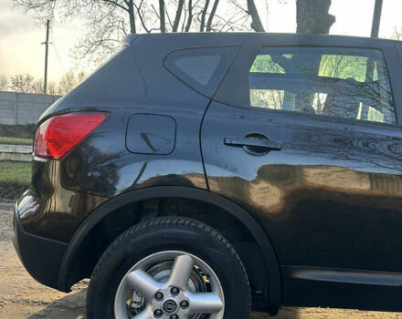 Черный Ниссан Кашкай, объемом двигателя 1.6 л и пробегом 196 тыс. км за 8599 $, фото 3 на Automoto.ua