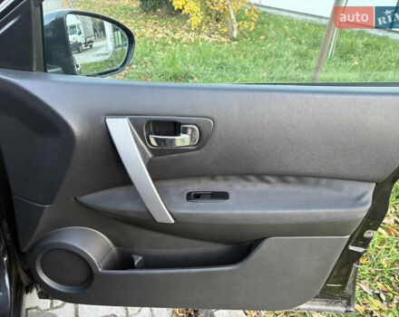 Черный Ниссан Кашкай, объемом двигателя 2 л и пробегом 252 тыс. км за 9100 $, фото 12 на Automoto.ua