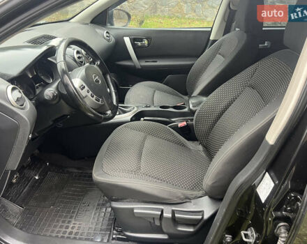 Черный Ниссан Кашкай, объемом двигателя 1.6 л и пробегом 268 тыс. км за 6800 $, фото 28 на Automoto.ua