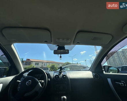 Черный Ниссан Кашкай, объемом двигателя 2 л и пробегом 166 тыс. км за 8900 $, фото 4 на Automoto.ua