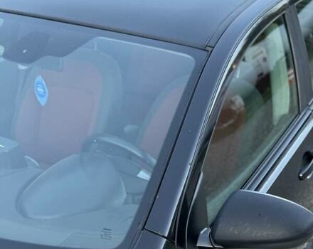 Черный Ниссан Кашкай, объемом двигателя 1.6 л и пробегом 197 тыс. км за 6000 $, фото 19 на Automoto.ua