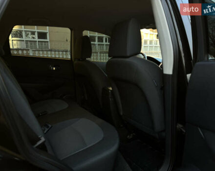 Черный Ниссан Кашкай, объемом двигателя 1.6 л и пробегом 142 тыс. км за 8900 $, фото 17 на Automoto.ua