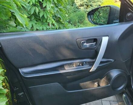 Черный Ниссан Кашкай, объемом двигателя 2 л и пробегом 360 тыс. км за 6400 $, фото 14 на Automoto.ua