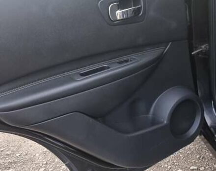 Черный Ниссан Кашкай, объемом двигателя 2 л и пробегом 187 тыс. км за 7500 $, фото 24 на Automoto.ua