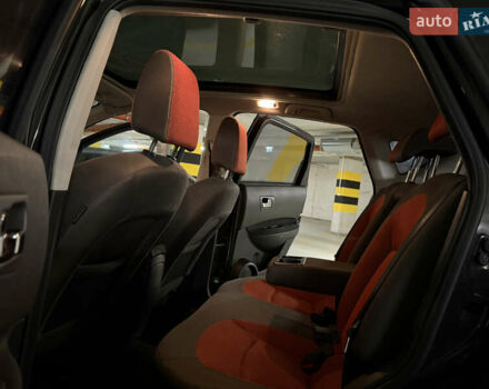 Черный Ниссан Кашкай, объемом двигателя 2 л и пробегом 248 тыс. км за 4690 $, фото 6 на Automoto.ua