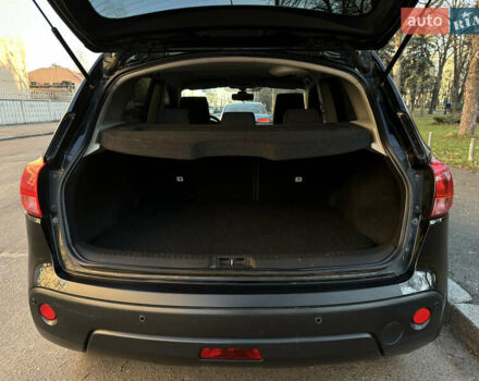 Черный Ниссан Кашкай, объемом двигателя 1.6 л и пробегом 142 тыс. км за 8900 $, фото 14 на Automoto.ua