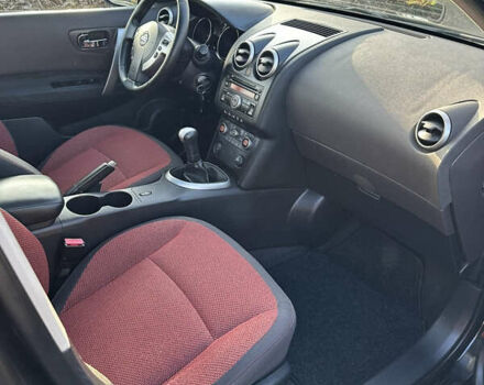 Черный Ниссан Кашкай, объемом двигателя 1.6 л и пробегом 196 тыс. км за 8599 $, фото 17 на Automoto.ua