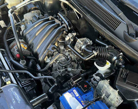 Черный Ниссан Кашкай, объемом двигателя 1.6 л и пробегом 196 тыс. км за 8599 $, фото 6 на Automoto.ua