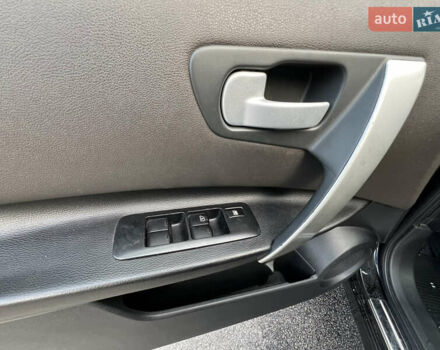 Черный Ниссан Кашкай, объемом двигателя 2 л и пробегом 164 тыс. км за 7300 $, фото 9 на Automoto.ua