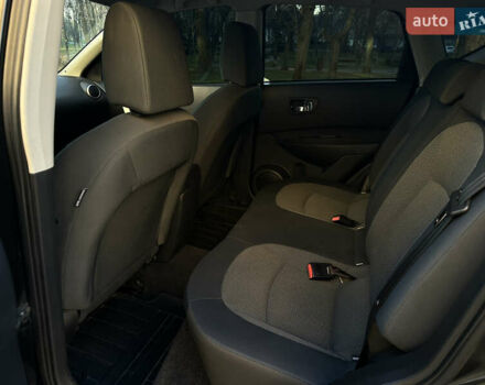 Черный Ниссан Кашкай, объемом двигателя 1.6 л и пробегом 142 тыс. км за 8900 $, фото 12 на Automoto.ua