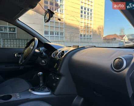 Черный Ниссан Кашкай, объемом двигателя 1.6 л и пробегом 142 тыс. км за 8900 $, фото 16 на Automoto.ua