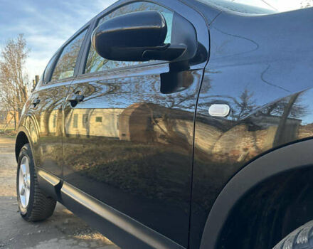 Черный Ниссан Кашкай, объемом двигателя 1.6 л и пробегом 196 тыс. км за 8599 $, фото 5 на Automoto.ua