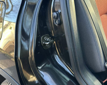 Черный Ниссан Кашкай, объемом двигателя 1.6 л и пробегом 196 тыс. км за 8599 $, фото 20 на Automoto.ua