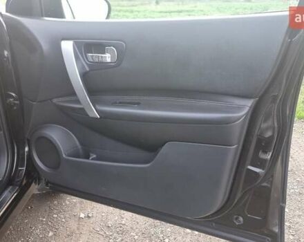 Черный Ниссан Кашкай, объемом двигателя 2 л и пробегом 187 тыс. км за 7500 $, фото 22 на Automoto.ua