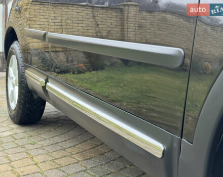 Черный Ниссан Кашкай, объемом двигателя 1.5 л и пробегом 231 тыс. км за 7900 $, фото 62 на Automoto.ua