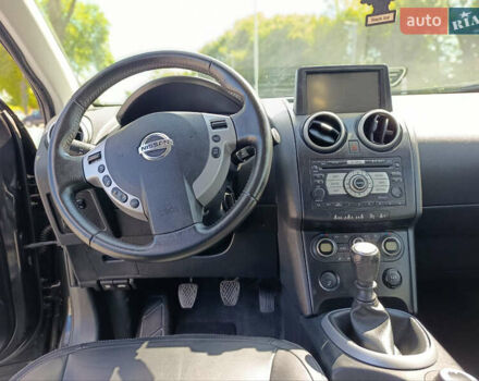 Черный Ниссан Кашкай, объемом двигателя 2 л и пробегом 240 тыс. км за 9700 $, фото 20 на Automoto.ua