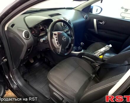 Черный Ниссан Кашкай, объемом двигателя 2 л и пробегом 143 тыс. км за 7000 $, фото 6 на Automoto.ua