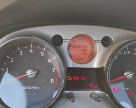 Черный Ниссан Кашкай, объемом двигателя 1.6 л и пробегом 260 тыс. км за 8300 $, фото 6 на Automoto.ua