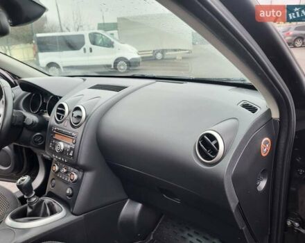 Черный Ниссан Кашкай, объемом двигателя 1.5 л и пробегом 239 тыс. км за 8900 $, фото 60 на Automoto.ua