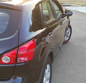 Черный Ниссан Кашкай, объемом двигателя 1.6 л и пробегом 260 тыс. км за 8300 $, фото 11 на Automoto.ua