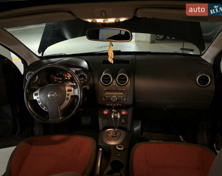 Черный Ниссан Кашкай, объемом двигателя 2 л и пробегом 248 тыс. км за 4690 $, фото 7 на Automoto.ua
