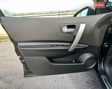 Черный Ниссан Кашкай, объемом двигателя 2 л и пробегом 164 тыс. км за 7300 $, фото 8 на Automoto.ua