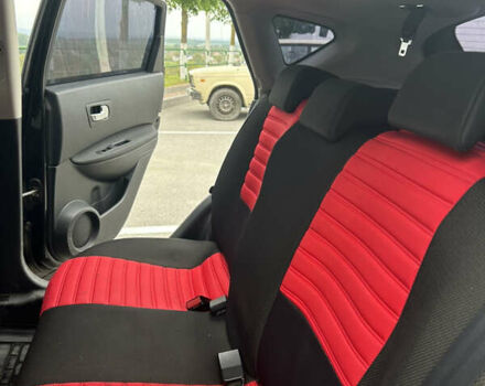 Черный Ниссан Кашкай, объемом двигателя 1.5 л и пробегом 200 тыс. км за 8100 $, фото 4 на Automoto.ua