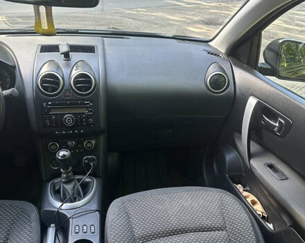 Черный Ниссан Кашкай, объемом двигателя 2 л и пробегом 300 тыс. км за 7400 $, фото 14 на Automoto.ua