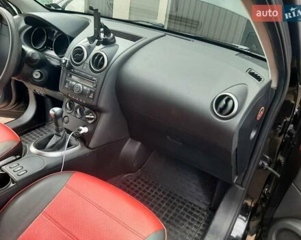 Черный Ниссан Кашкай, объемом двигателя 1.6 л и пробегом 220 тыс. км за 7900 $, фото 10 на Automoto.ua